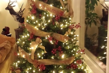 Merry CHRISTMAS Burlap Tree Ribbon Wrap