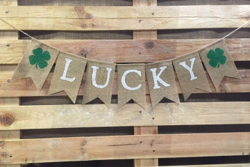 LUCKY Burlap Banner
